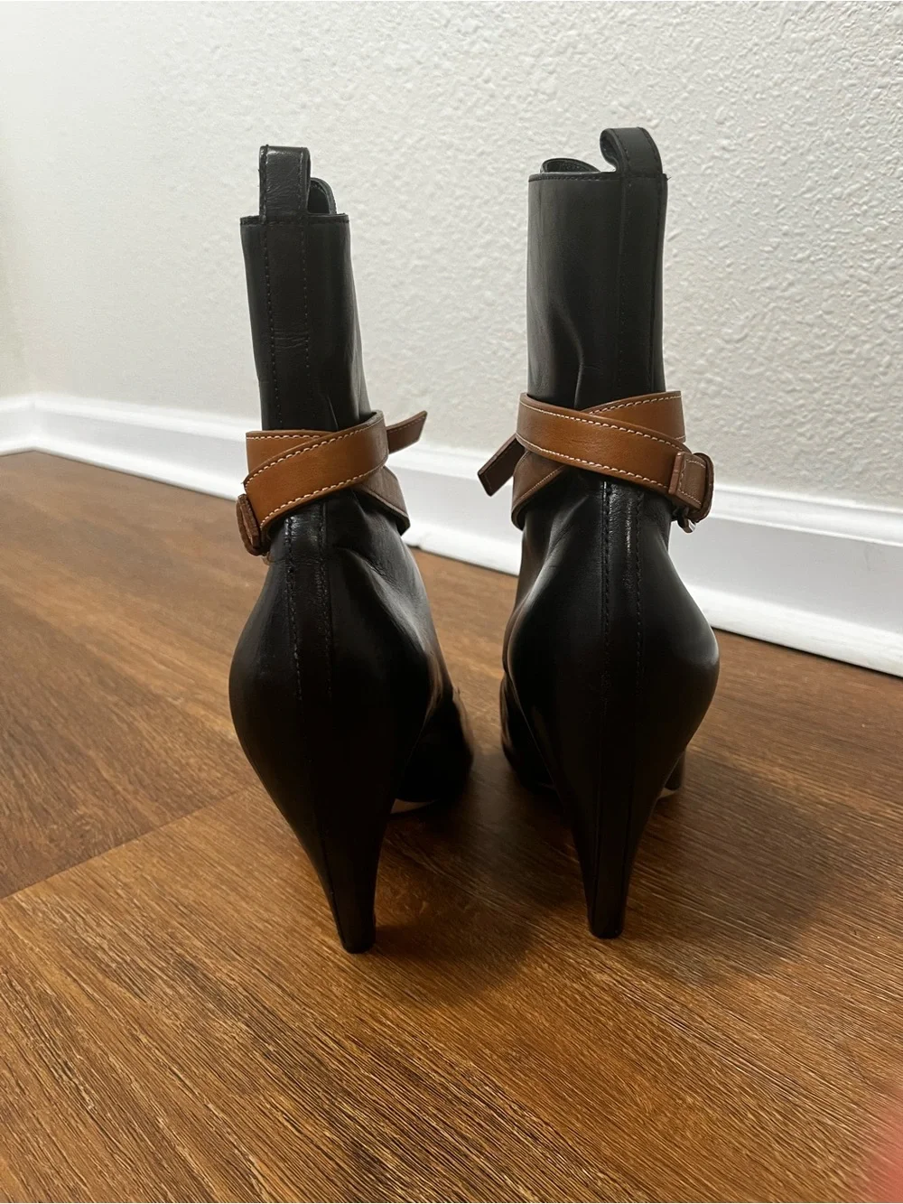 Louis Vuitton Black Ankle Heel Boot Size 39
